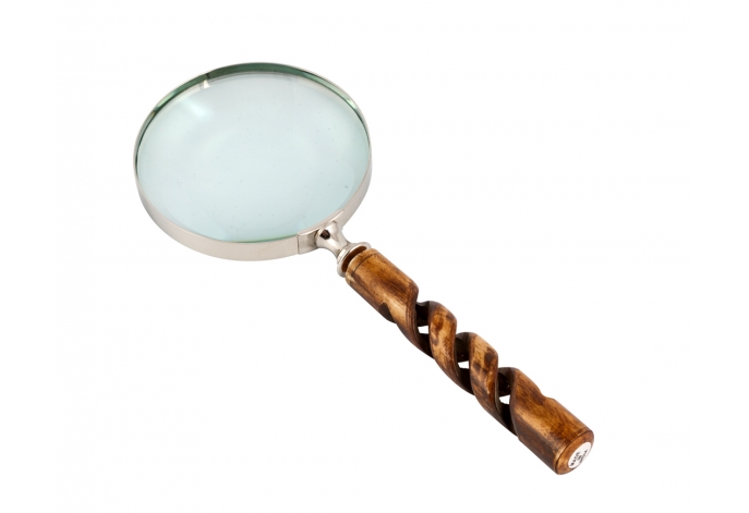 Lifestyle Criss Magnifying Glass